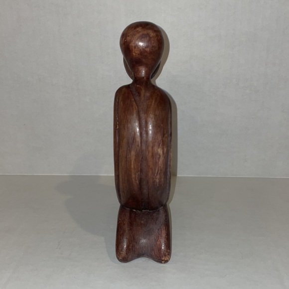 Hand Carved Abstract Wooden Kissing Couple Art Shelf Decor - Picture 7 of 9